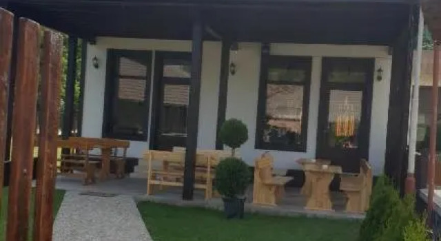 Бялата Къща, Book Hotel Hoteller i Kardzhali med pool, Swimmingpool