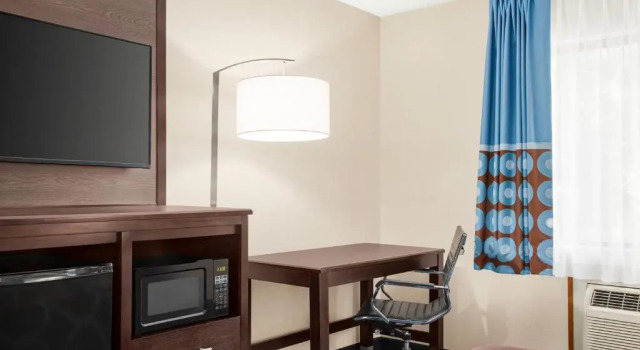Номер Standard Super 8 by Wyndham Lenexa Overland Park Area/Mall Area