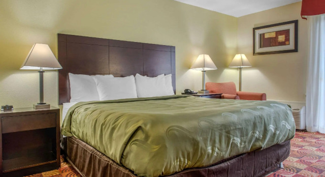 Двухместный номер Standard Quality Inn Bloomington Near University