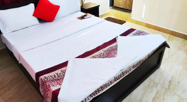 Shane's Beach Resort by Banda Trips, Rezerwuj Ośrodek wypoczynkowy Tanie hotele w Baga