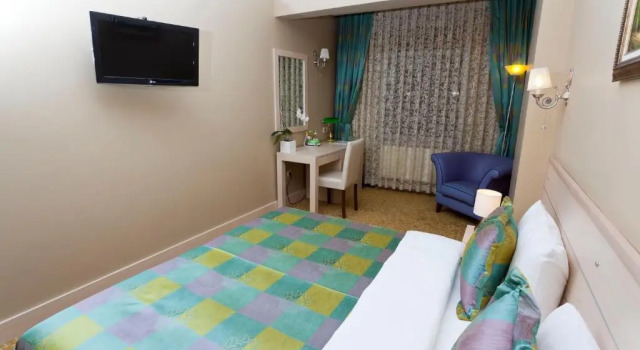 Полулюкс Classes Hotel Airport