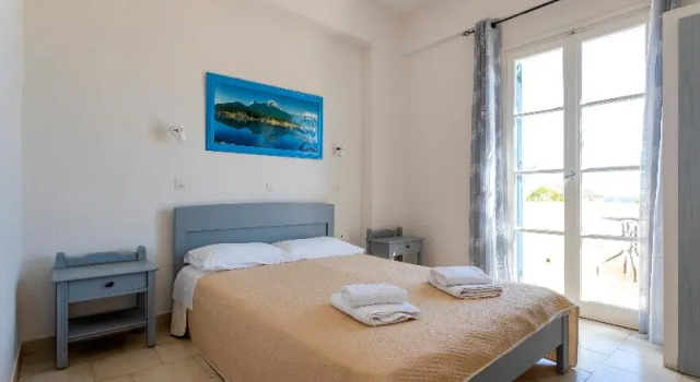 Quadruple Apartment with balcony Vanas Apartments