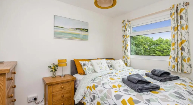 328 Norton Park, Dartmouth