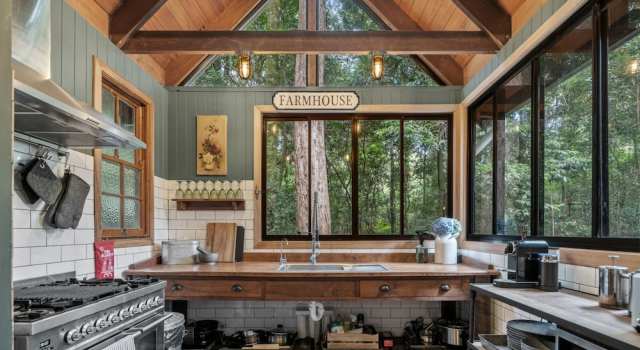 Rustic 3-bed Retreat in Springbrook, Забронировать Отель Отели Спрингбрук с парковкой, рядом с Водопад Билбров, Парковка