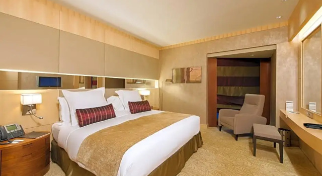 Номер Executive InterContinental Al Khobar by IHG