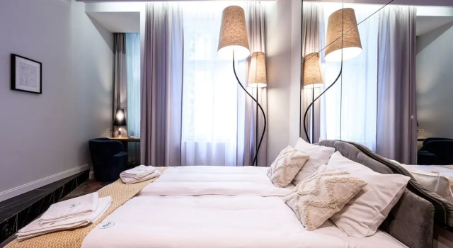 Апартаменты Deluxe Arts Apartments City Center