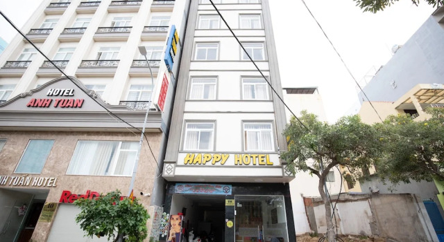 OYO 554 Happy Hotel, Забронировать Отель Отели Вунгтау с парковкой, Парковка