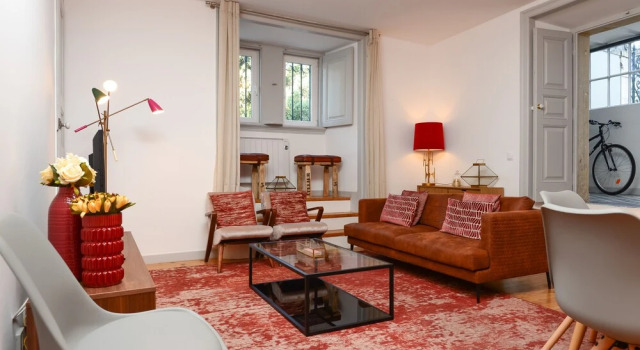 Great Location Close to the Metro, Забронировать Отель Сан-Домингуш-ди-Рана Лиссабон