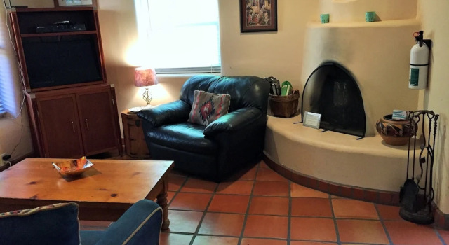 Двухместные апартаменты Casas de Guadalupe - Sante Fe Vacation Rentals