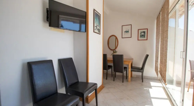 Apartment Iva, Prenota Appartamento Hotel a Isole Quarnerine con parcheggio, Parcheggio