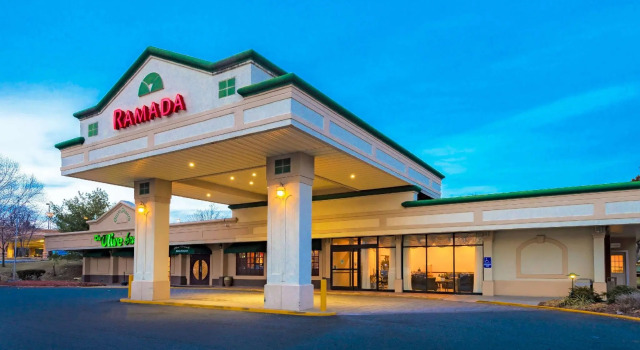 Номер Standard Ramada Baltimore West