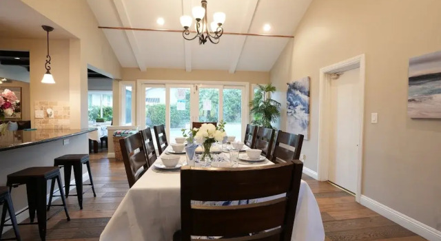 Snazzy 6 Bedroom 3 Bath Pool Home 1/2 Mile Walk to Disney