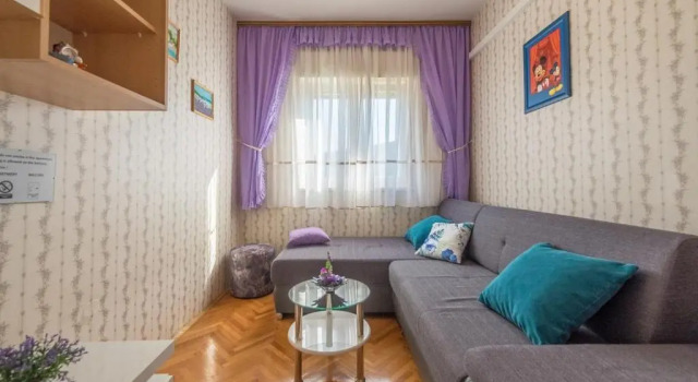 Apartments Kostović, Забронировать Апартаменты/квартира Отели Винишче с парковкой, рядом с Пляж Смоквина, Парковка