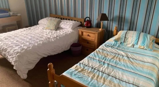 Green Bridge Inn, Забронировать Отель Пендин Carmarthenshire