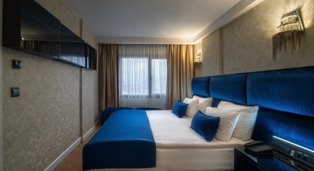 Двухместный люкс с балконом Best Western Izmir Hotel