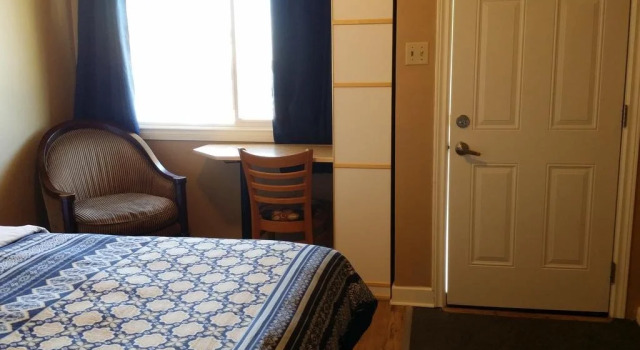 Century 2 Motel, Varaa Motelli Hotellit Southern Alberta pysäköinnillä, Pysäköinti