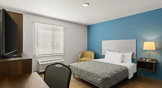 Suite WoodSpring Suites Greeley