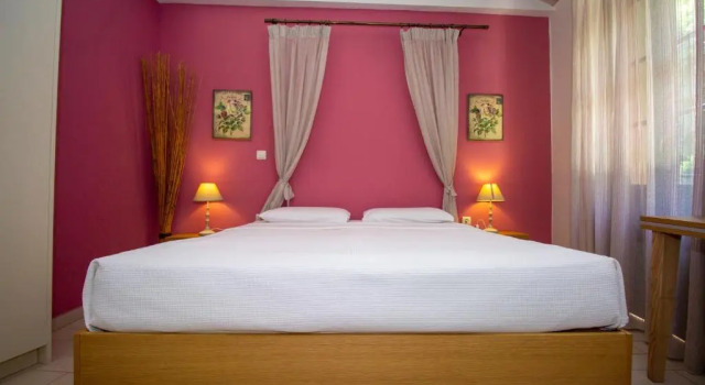 Номер Classic с балконом Elia Portou Rooms
