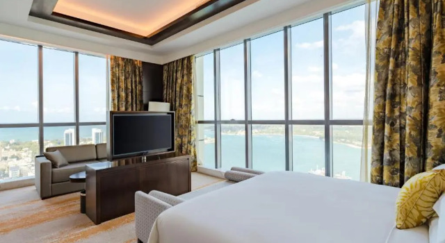 Люкс Royal с видом на море Johari Rotana