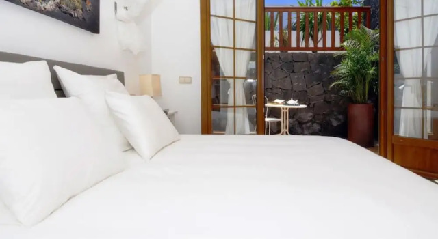 106072 - Villa in Playa Blanca, Book Villa Cottages in Telde, Cottage