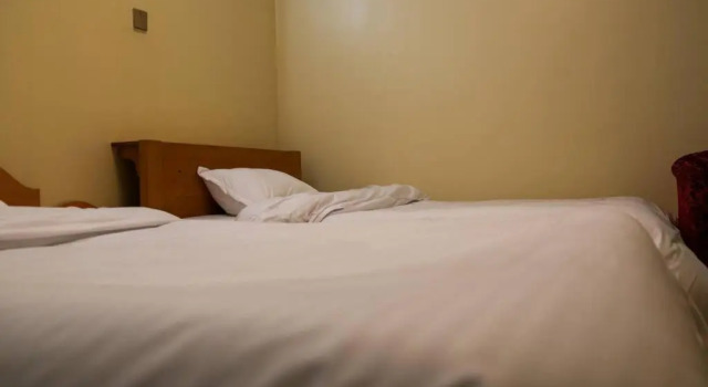 Spacious 3 BDR furnished Apt near junction mall, Prenota Hotel Hotel a Nairobi con parcheggio, Parcheggio