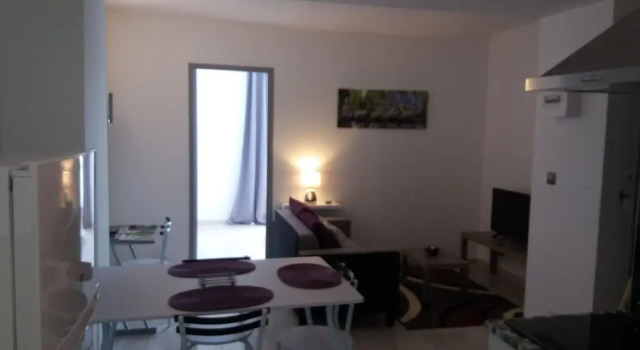 Les lierres, Rezervovat Hotel Aubin Aveyron