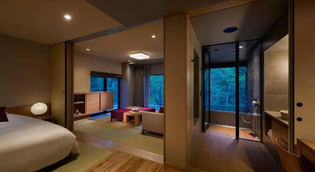 Четырёхместный номер Deluxe с балконом Okujozankei Onsen Kasho Gyoen