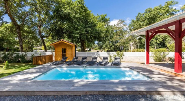 Villa Tilé Lanton, Забронировать Вилла Отели Бассен-д'Аркашон с парковкой, Парковка