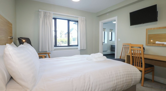 Marine Court Suite, Забронировать Отель Отели Исторического графства Суссекса с парковкой, Парковка