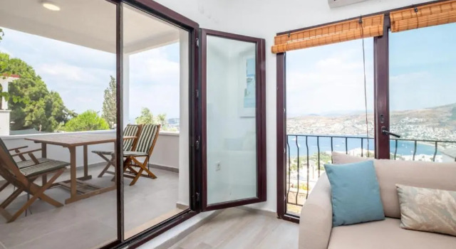 Triplex Villa with Fantastic View in Bodrum, Rezervovat Vila Gundogan 