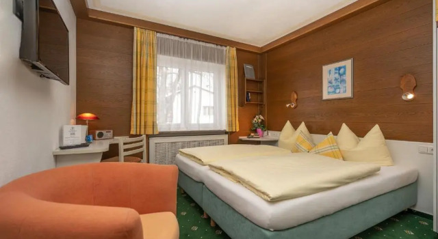 Hotel Sonnenspitz ***, Book Hotel Kochel am See Das Blaue Land
