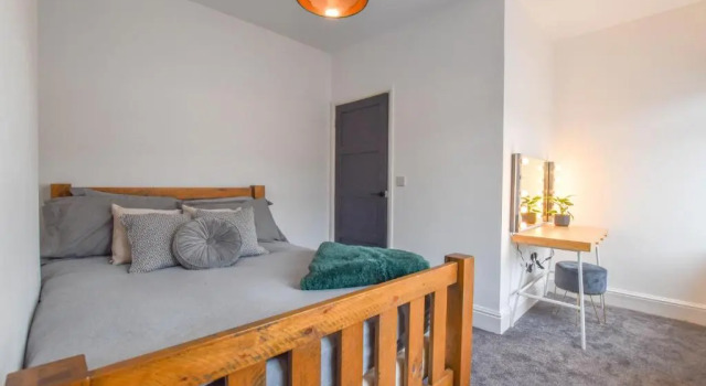 Impeccable 4-bed Home Close to City Centre