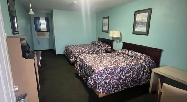 Номер Economy Troy Motel