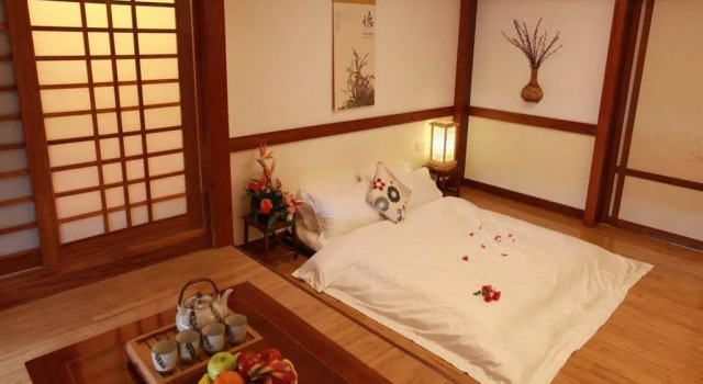 Small Fish Hot Spring International Hotel, Book Hotel Sanya Hainan
