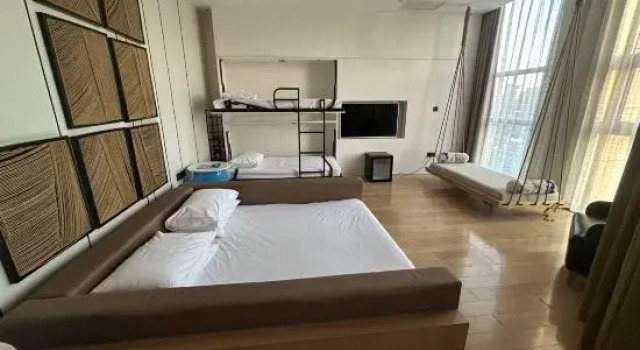 Семейный тент Palace Liz Hotel (Jinzhong Outlets Branch)