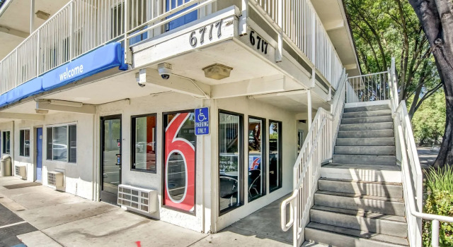 Motel 6-Stockton, CA - North, Prenota Motel Lincoln Village 
