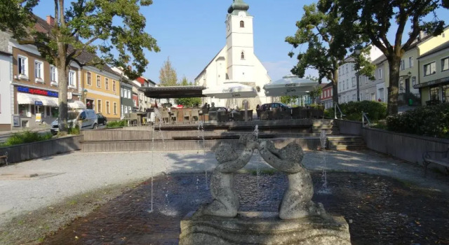 Апартаменты Moderne Ferienwohnung am Stadtplatz in Litschau