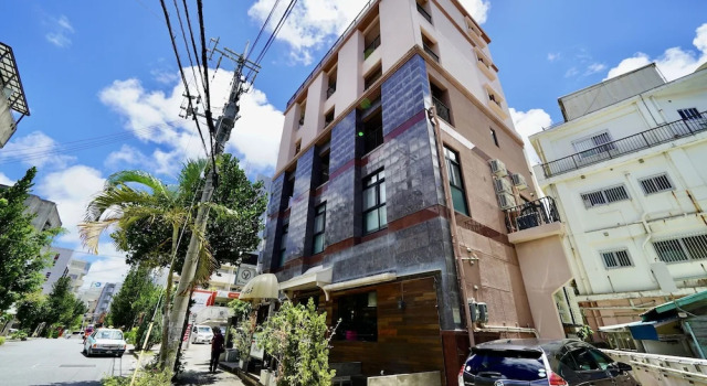 Hotel Tenshi-Kan Kumoji, Забронировать Отель Отели Наха 3 звезды, рядом с Здание администрации префектуры Окинавы, 3*