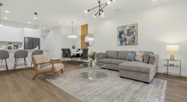 Вилла Upstaymodern 4BR Family Townhome w Private Pool