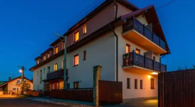 Penzion Veverica, Rezervovat Hotel Hotely v Žilinský kraj s parkováním, Parkování