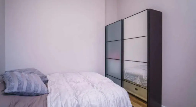 New Ultra Modern Flat located in Central London, Забронировать Отель Отели Англии 3 звезды, 3*