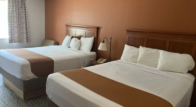 Regency Inn & Suites, Varaa Hotelli Hotellit Minnesota pysäköinnillä, Pysäköinti