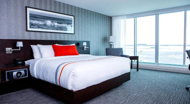 Номер Standard The Grand Winnipeg Airport Hotel by Lakeview