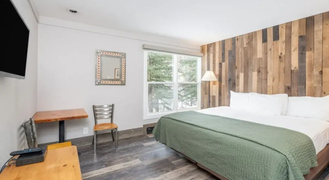 Mountainside Inn 209 1 Bedroom Hotel Room by Alpine Lodging Telluride, Buchen Sie Hotel Hotels in Telluride ski mit Parkplatz, Parkplätze