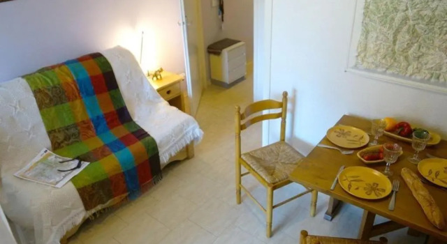 Appartement Bagnères-de-Luchon, 1 pièce, 4 personnes - FR-1-313-149