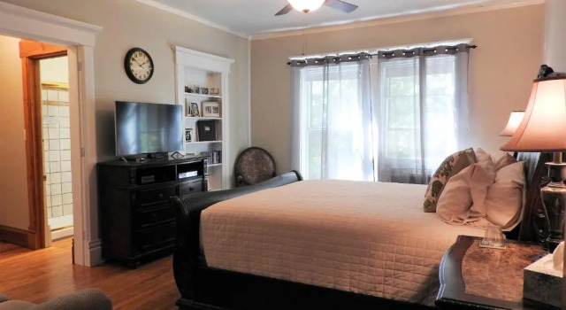 Номер Standard Champaign Garden Inn