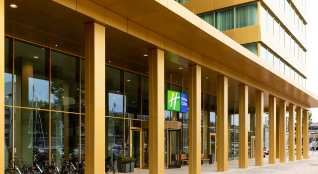 Holiday Inn Express Amsterdam - North Riverside by IHG, Забронировать Отель Отели Норда 3 звезды, 3*