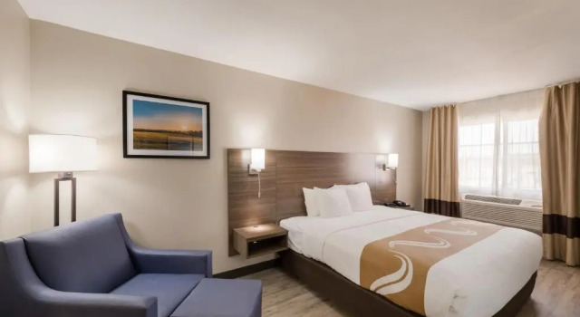 Standard Zimmer Quality Inn
