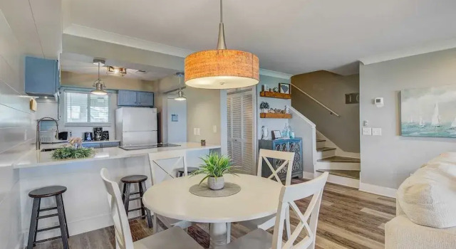 11B Mariners Walk by Avantstay Direct Beach Access! Views Communal Pool