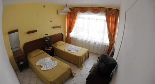 Kleopatra Bebek Hotel